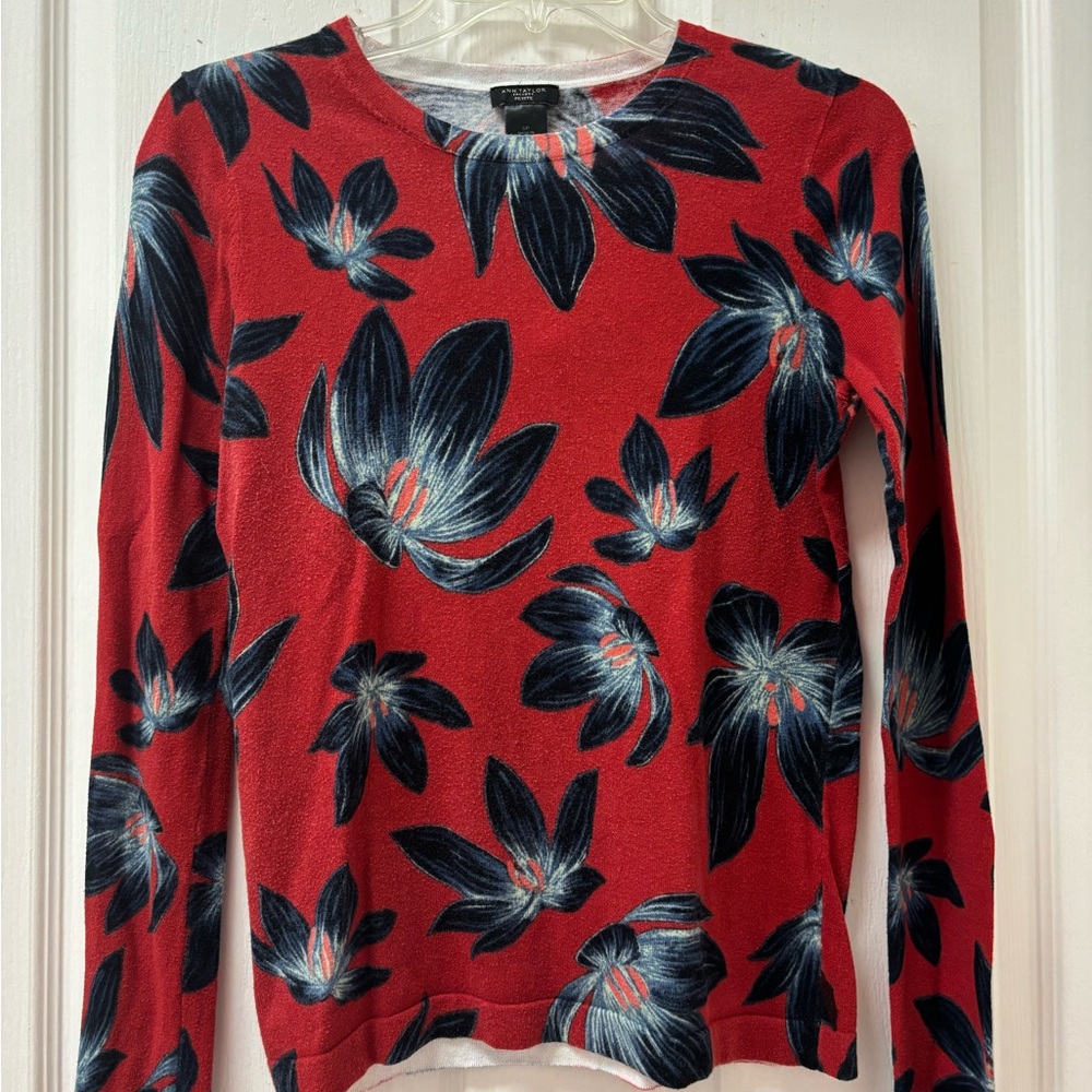 Ann Taylor Red Floral Crew Neck Sweater
